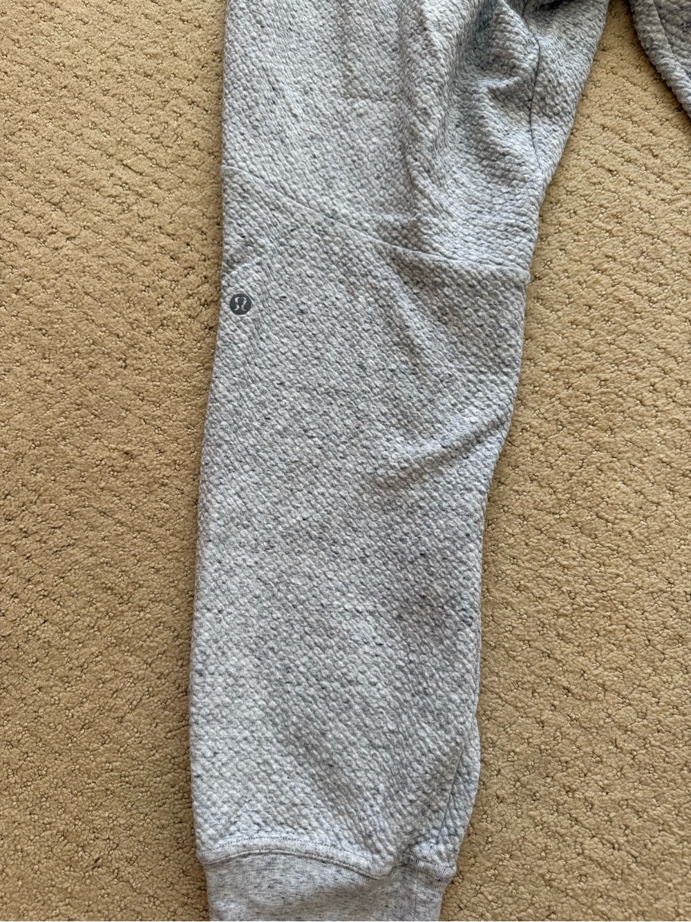Lululemon joggers - Picture 3 of 4